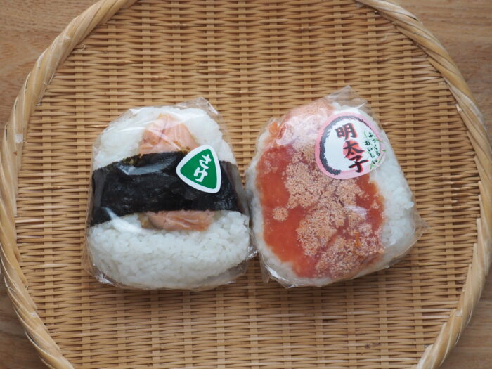 味夢くんの秋鮭おにぎり 270円、明太子おにぎり324円