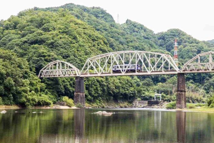 関西本線木津川橋梁画像