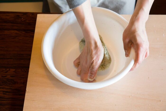 茶蕎麦作り