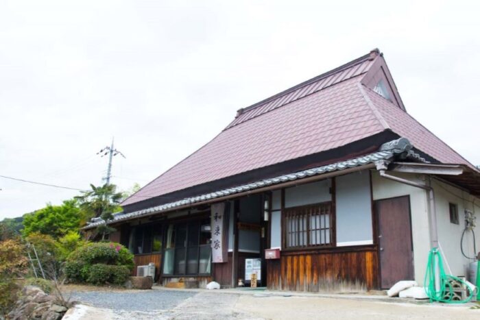 和束家