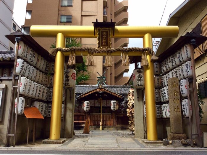 金の鳥居